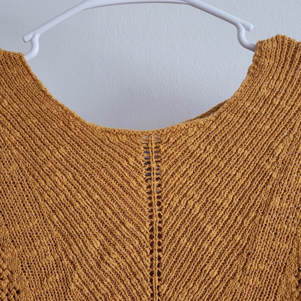 Spring/Fall sweater - Picture 4 of 4